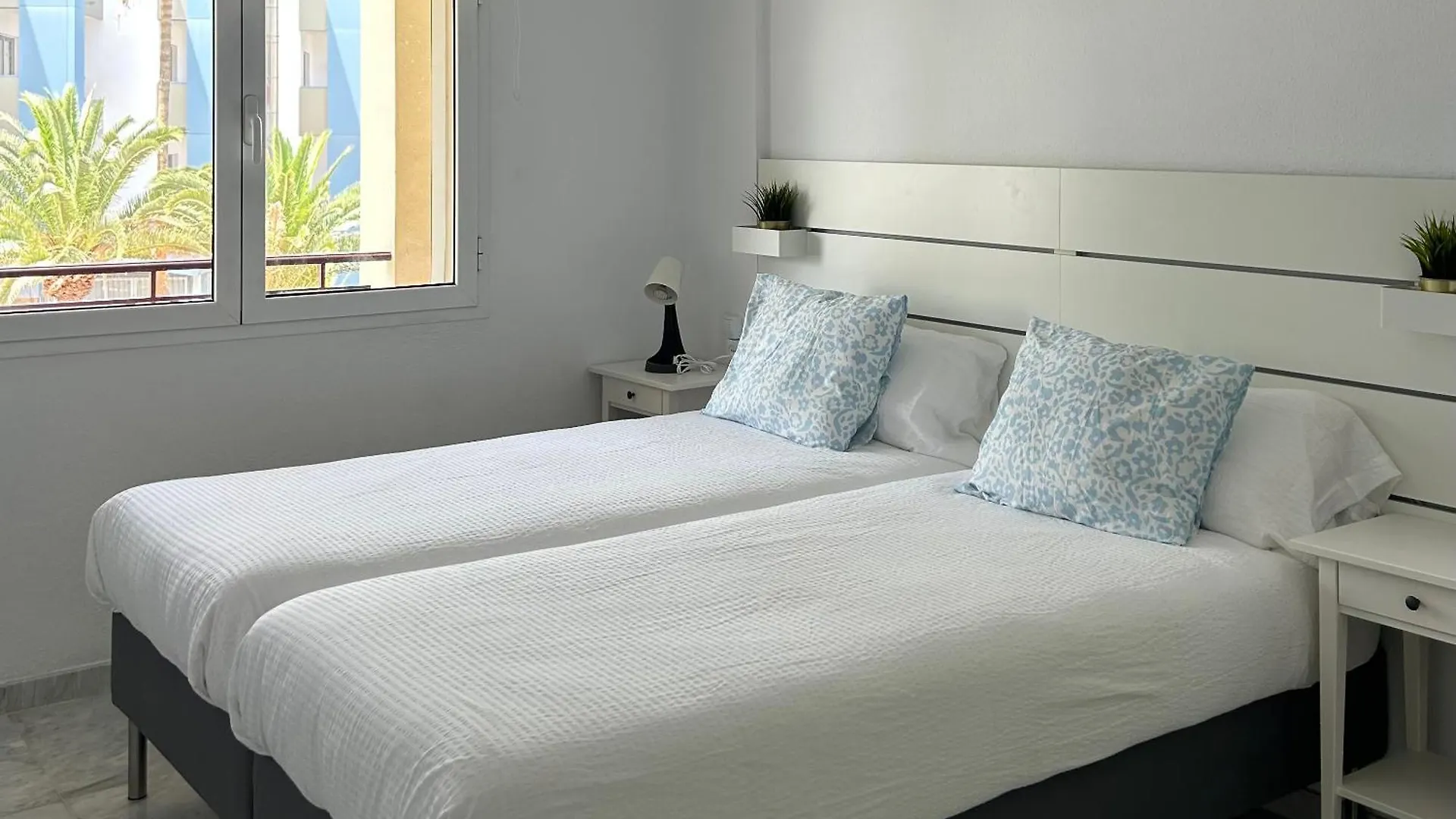 2 Bedroom Apartment In Los Cristianos K210 Лос Кристианос